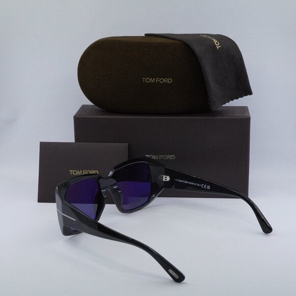 Tom Ford Ryder-02 FT1035-N 01A Square Sunglasses - Black/Smoke display picture 3